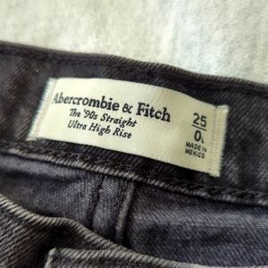 Abercrombie Fitch black 90s straight ultra high rise jeans Sz 25/0L